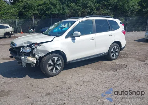 2017 Subaru Forester 2.5I Premium из США, поврежденный, VIN JF2SJAEC6HH507546